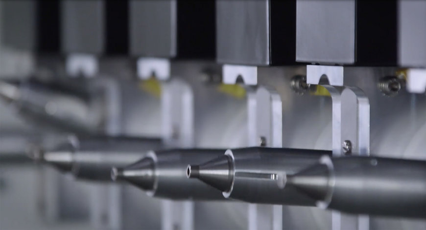 Plasmatreat présente un nouveau système Openair-Plasma de prétraitement en ligne des profilés EPDM pour un revêtement et un flocage fiables et durables